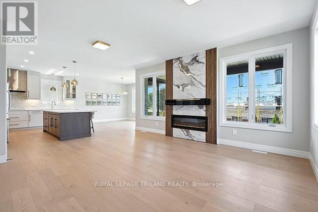 4203 Liberty Crossing, London South (South V), Ontario  N6P 0L1 - Photo 7 - X12494700