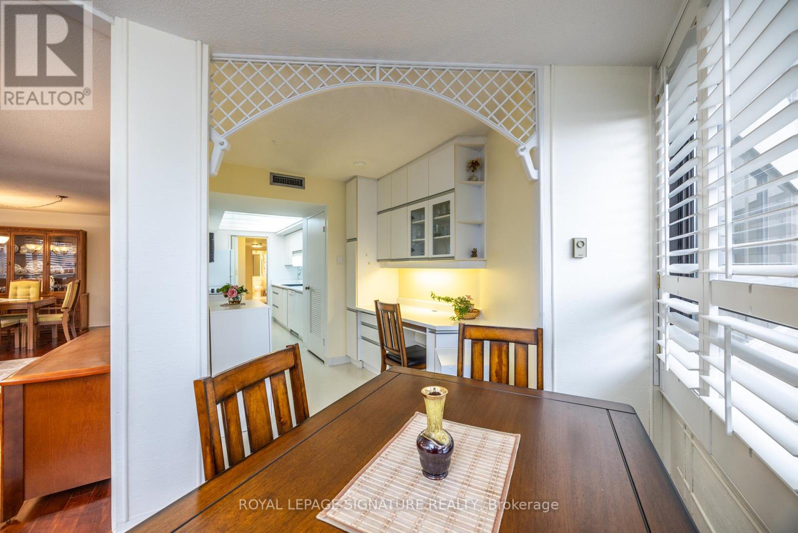 306 - 1300 Bloor Street, Mississauga, Ontario  L4Y 3Z2 - Photo 25 - W12494634