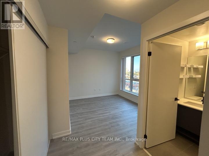 718 - 2300 St Clair Avenue, Toronto, Ontario  M6N 0B3 - Photo 10 - W12494642