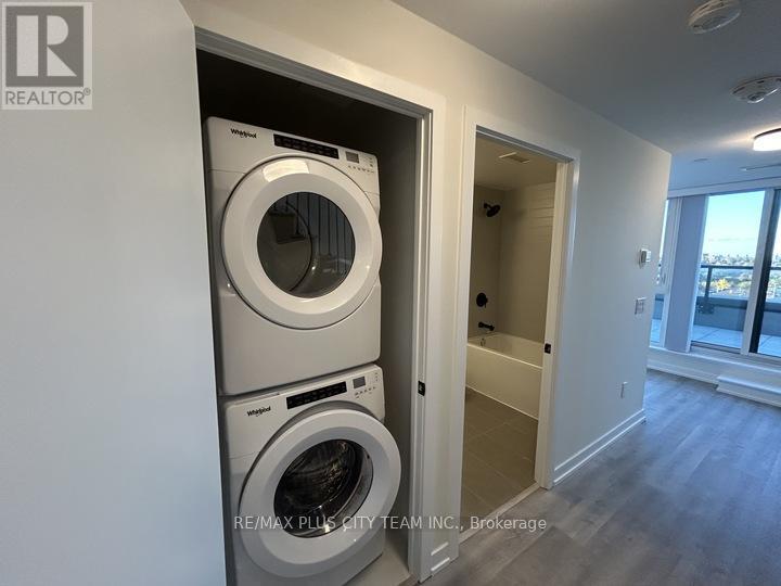 718 - 2300 St Clair Avenue, Toronto, Ontario  M6N 0B3 - Photo 16 - W12494642