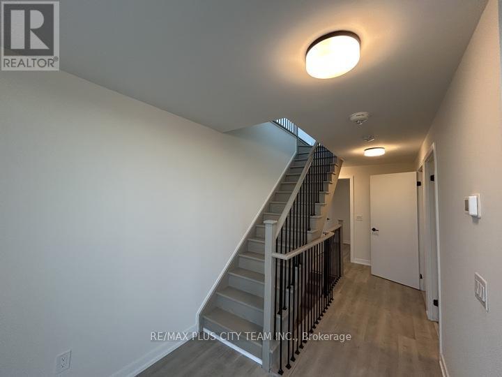 718 - 2300 St Clair Avenue, Toronto, Ontario  M6N 0B3 - Photo 22 - W12494642