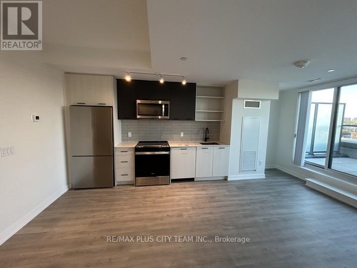 718 - 2300 St Clair Avenue, Toronto, Ontario  M6N 0B3 - Photo 5 - W12494642