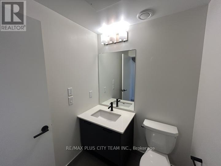 718 - 2300 St Clair Avenue, Toronto, Ontario  M6N 0B3 - Photo 7 - W12494642