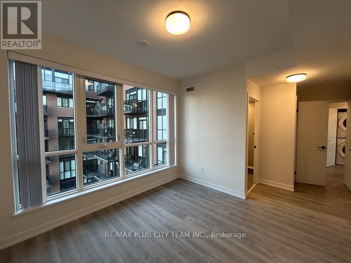 718 - 2300 St Clair Avenue, Toronto, Ontario  M6N 0B3 - Photo 9 - W12494642