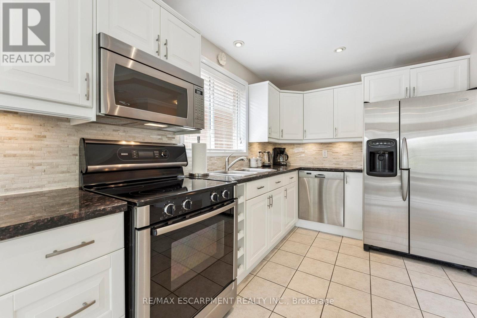 1650 Allan Crescent, Milton, Ontario  L9T 5Z7 - Photo 16 - W12494646