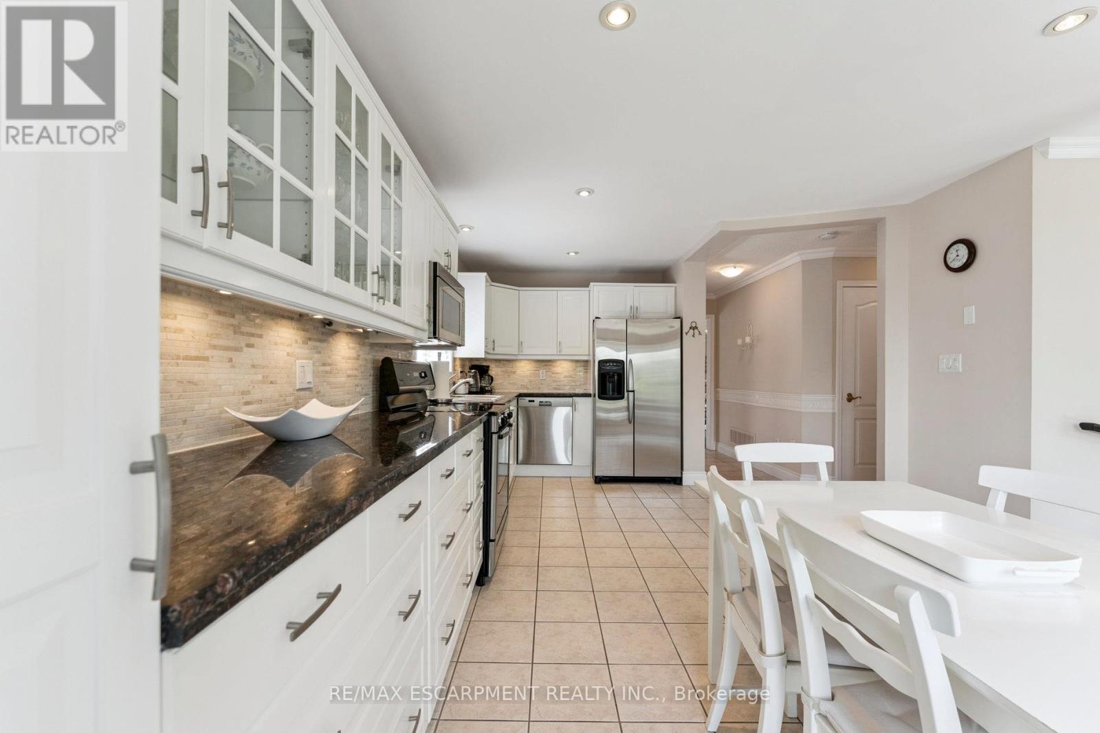 1650 Allan Crescent, Milton, Ontario  L9T 5Z7 - Photo 17 - W12494646