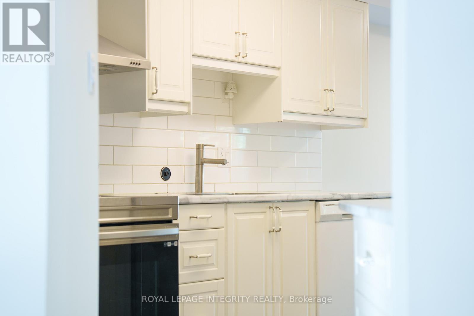 29 Hemmingwood Way, Ottawa, Ontario  K2G 6B9 - Photo 11 - X12494672