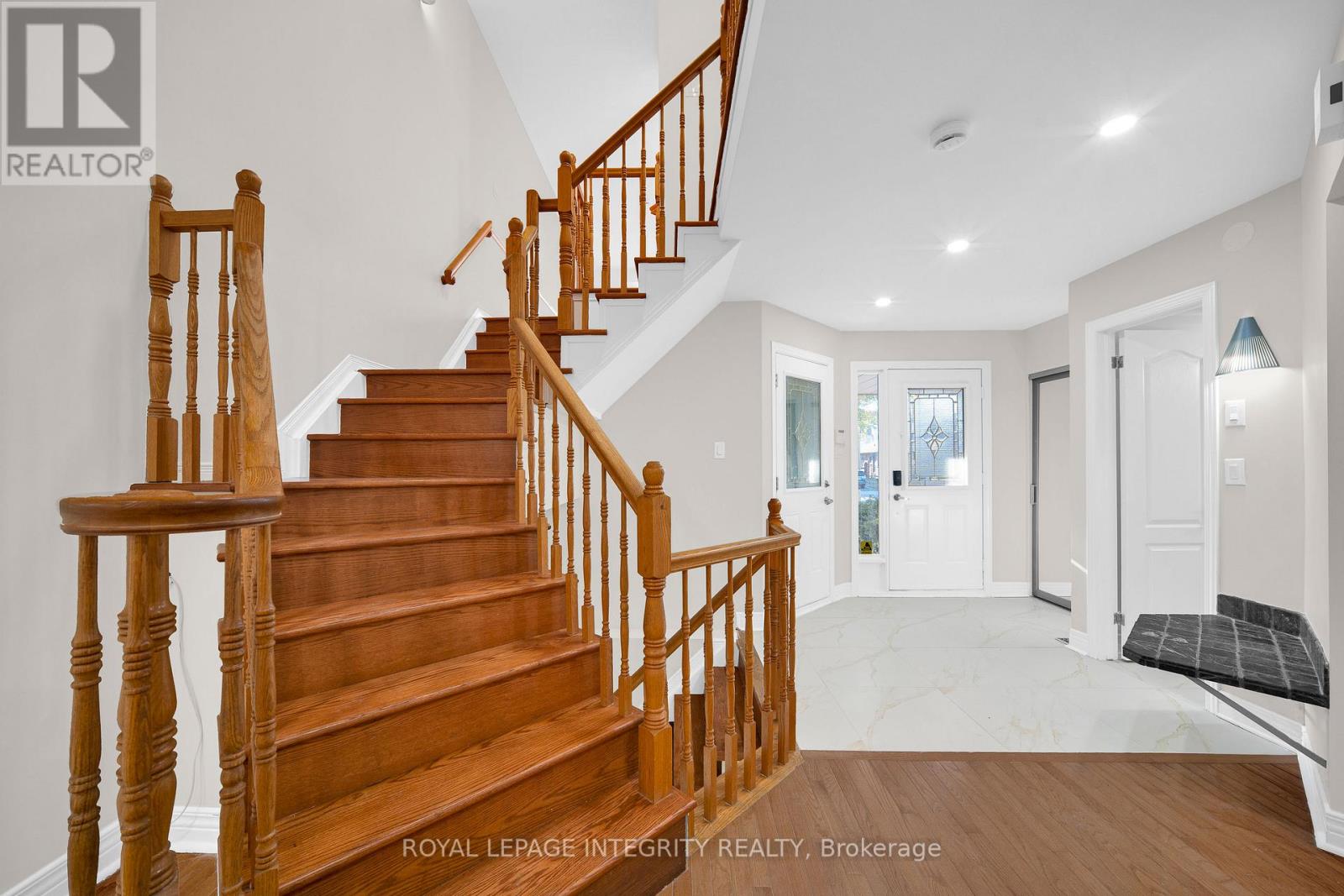 29 Hemmingwood Way, Ottawa, Ontario  K2G 6B9 - Photo 5 - X12494672