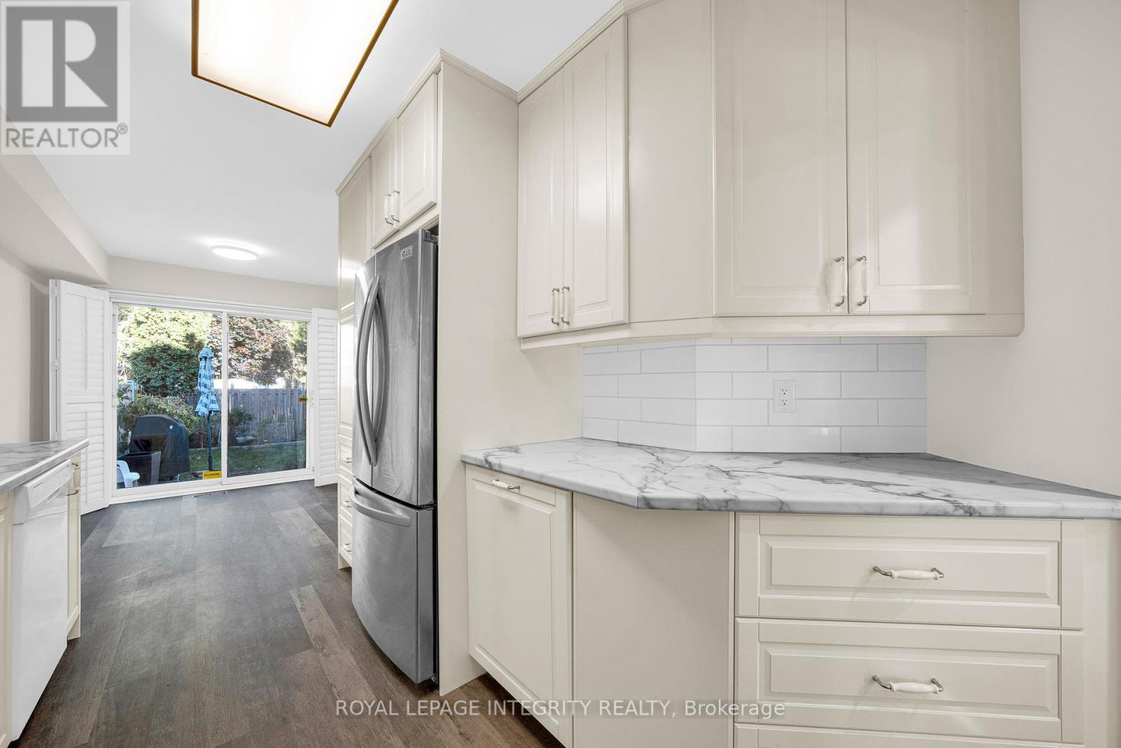 29 Hemmingwood Way, Ottawa, Ontario  K2G 6B9 - Photo 9 - X12494672