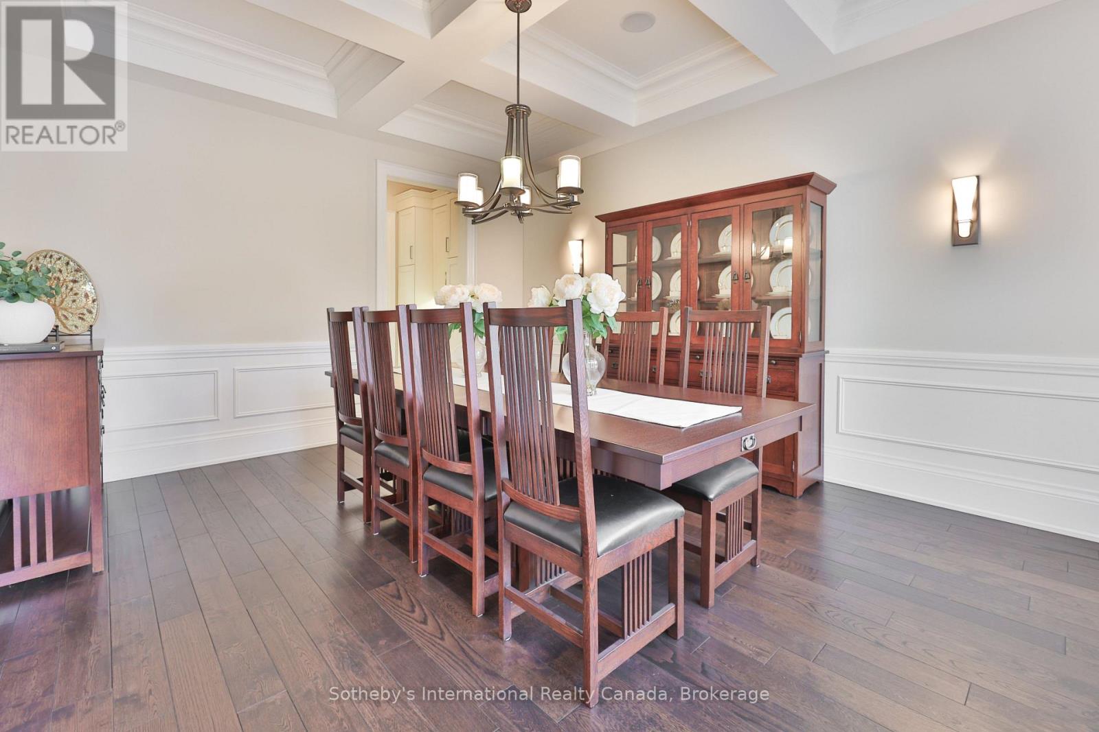 1356 Thornhill Drive, Oakville, Ontario  L6L 2L2 - Photo 17 - W12494712