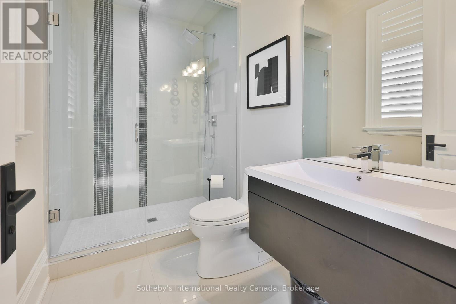 1356 Thornhill Drive, Oakville, Ontario  L6L 2L2 - Photo 20 - W12494712