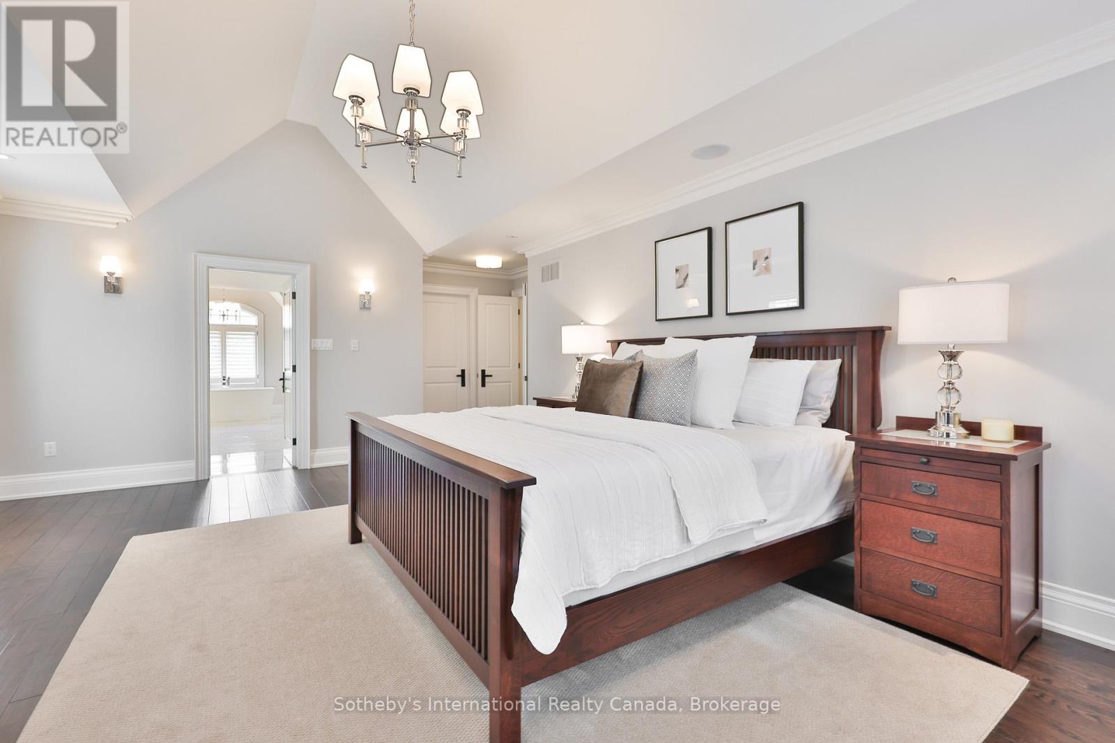 1356 Thornhill Drive, Oakville, Ontario  L6L 2L2 - Photo 22 - W12494712