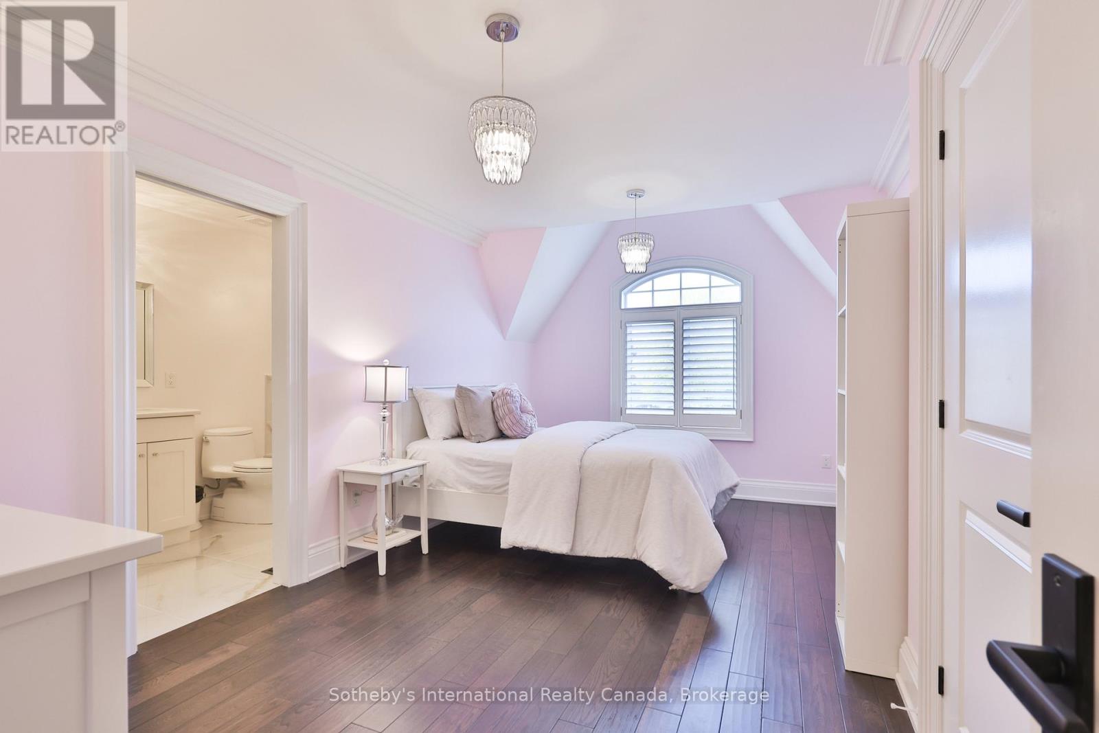 1356 Thornhill Drive, Oakville, Ontario  L6L 2L2 - Photo 27 - W12494712