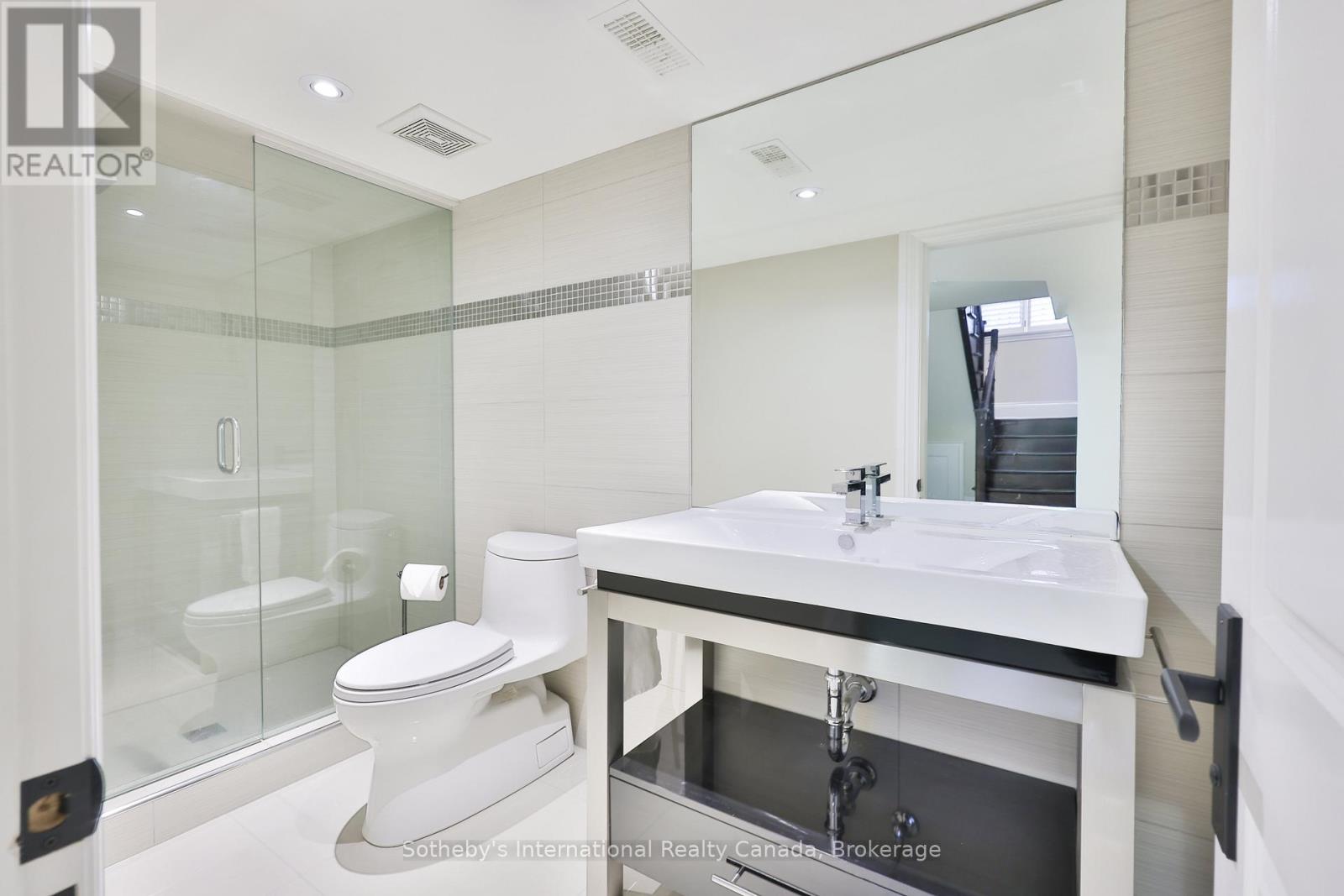 1356 Thornhill Drive, Oakville, Ontario  L6L 2L2 - Photo 40 - W12494712