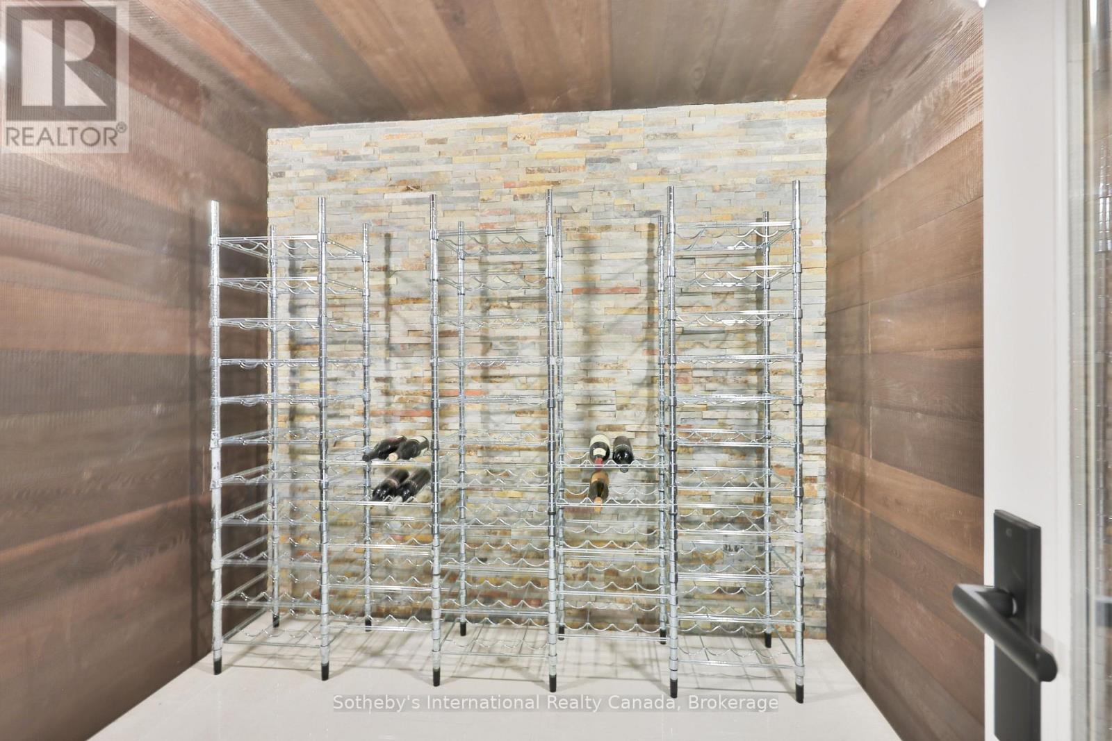 1356 Thornhill Drive, Oakville, Ontario  L6L 2L2 - Photo 41 - W12494712