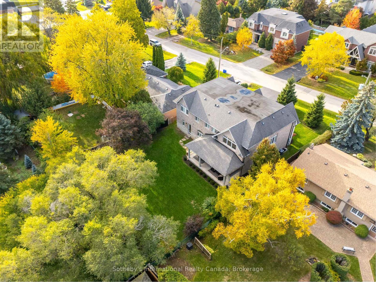 1356 Thornhill Drive, Oakville, Ontario  L6L 2L2 - Photo 48 - W12494712