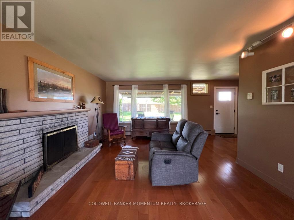 3834 Victoria Avenue, Lincoln, Ontario  L0R 2C0 - Photo 4 - X12494752