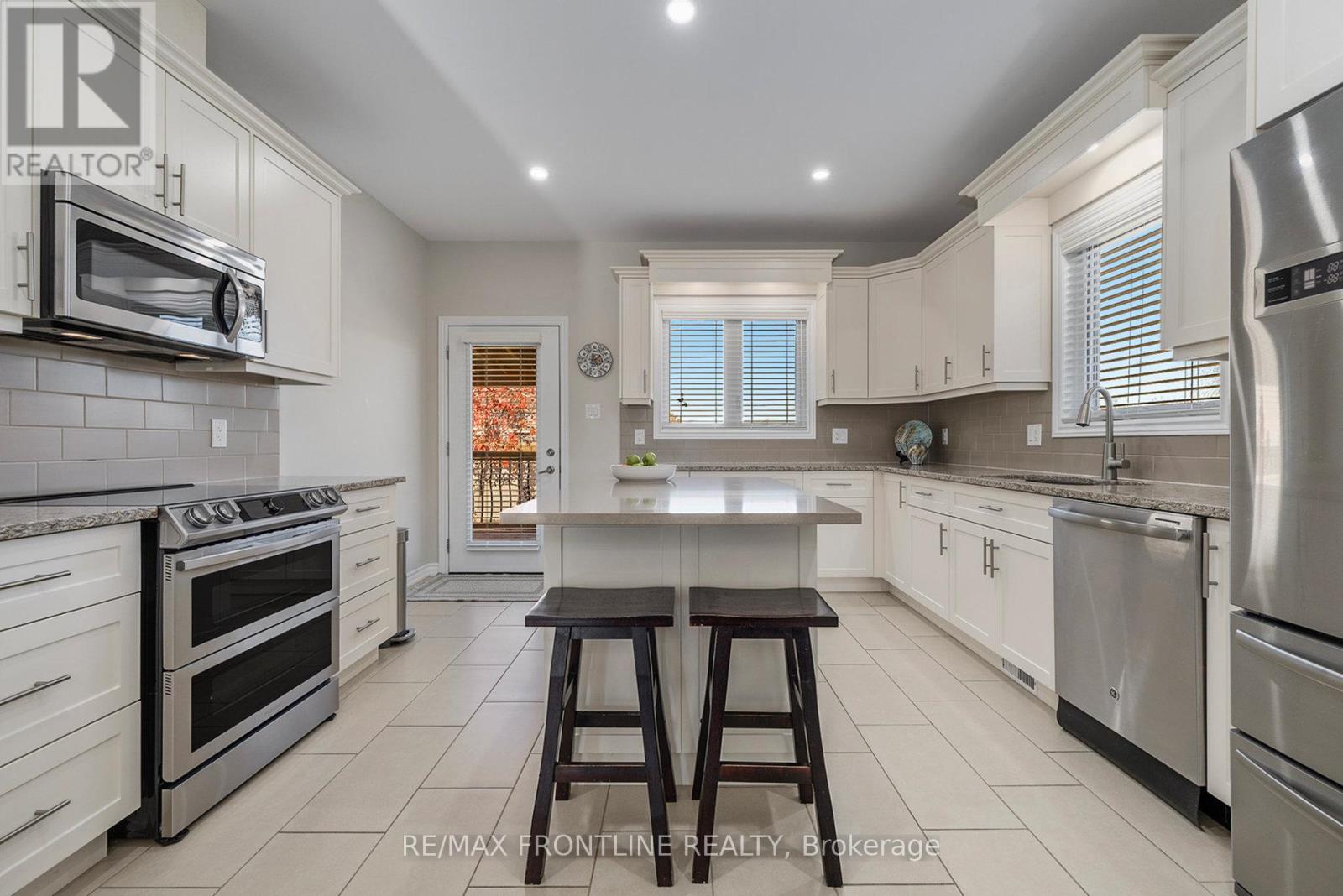 7 Senators Gate Drive, Perth, Ontario  K7H 0B5 - Photo 13 - X12494698