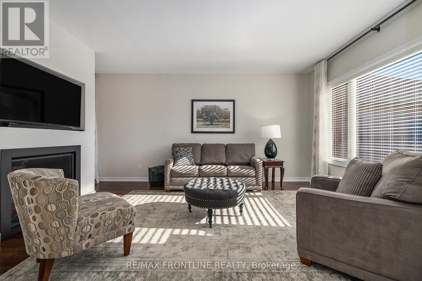 7 Senators Gate Drive, Perth, Ontario  K7H 0B5 - Photo 7 - X12494698