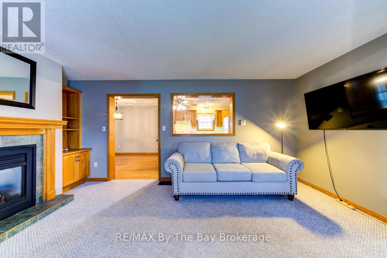 34 Topaz Street, Wasaga Beach, Ontario  L9Z 1X7 - Photo 15 - S12494658