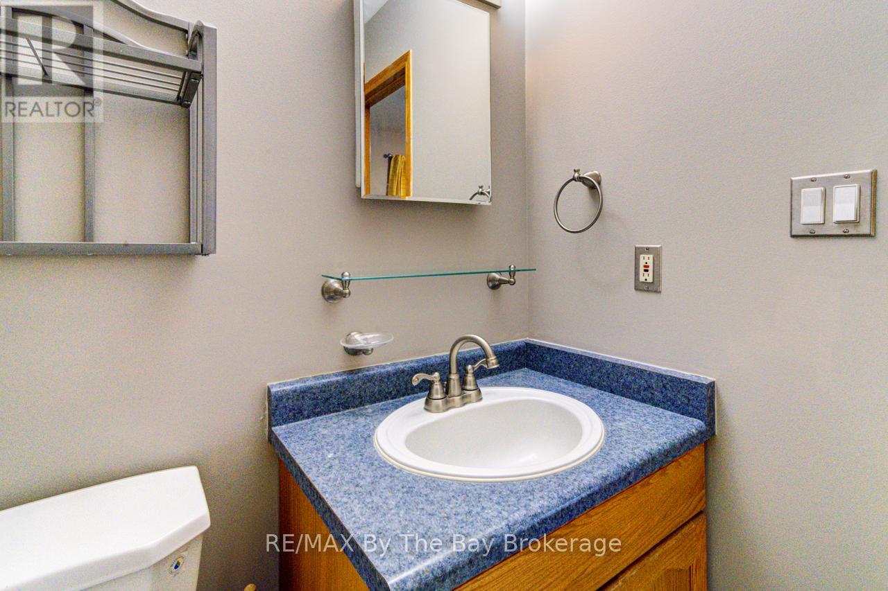 34 Topaz Street, Wasaga Beach, Ontario  L9Z 1X7 - Photo 30 - S12494658