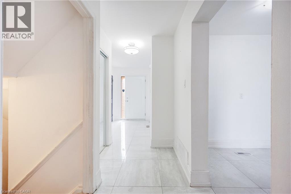 Property at 3430 BRANDON GATE Drive Unit# 31 image 5