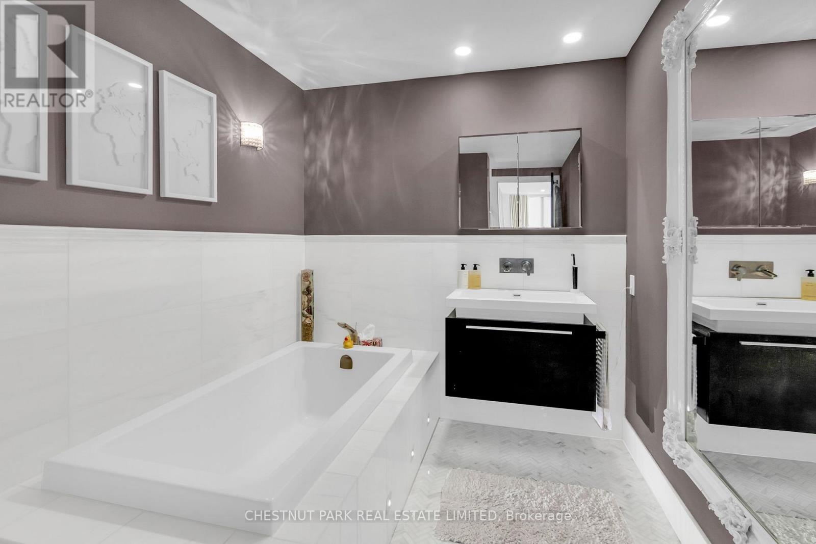 617 - 120 Homewood Avenue, Toronto, Ontario  M4Y 2J3 - Photo 25 - C12488006