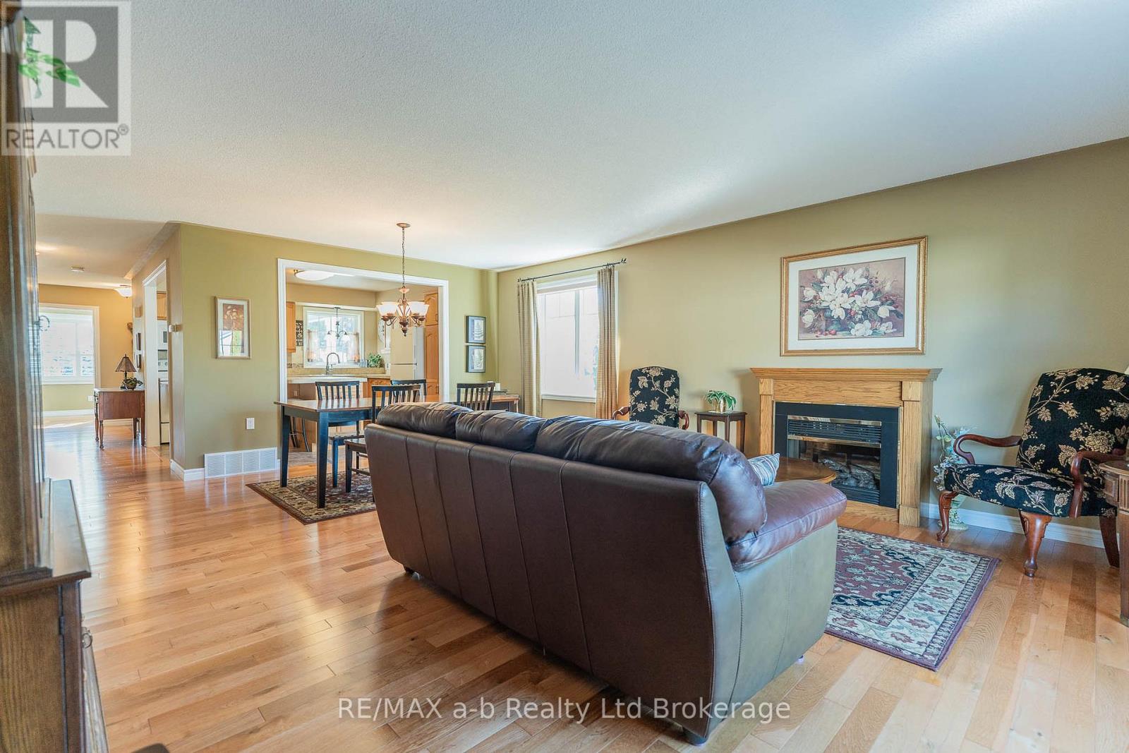 2 Balazs Court, Tillsonburg, Ontario  N4G 5V5 - Photo 10 - X12494764