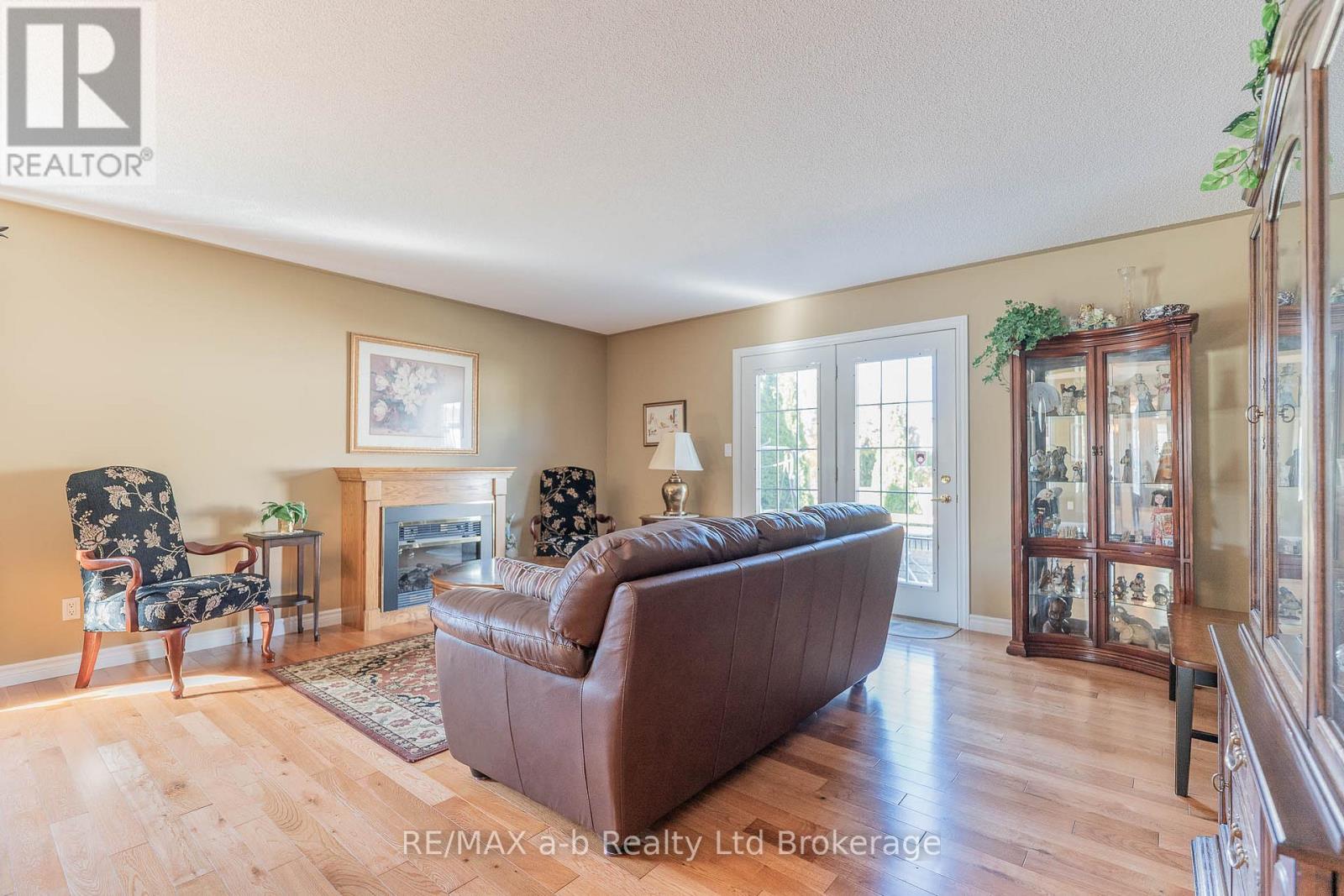 2 Balazs Court, Tillsonburg, Ontario  N4G 5V5 - Photo 11 - X12494764