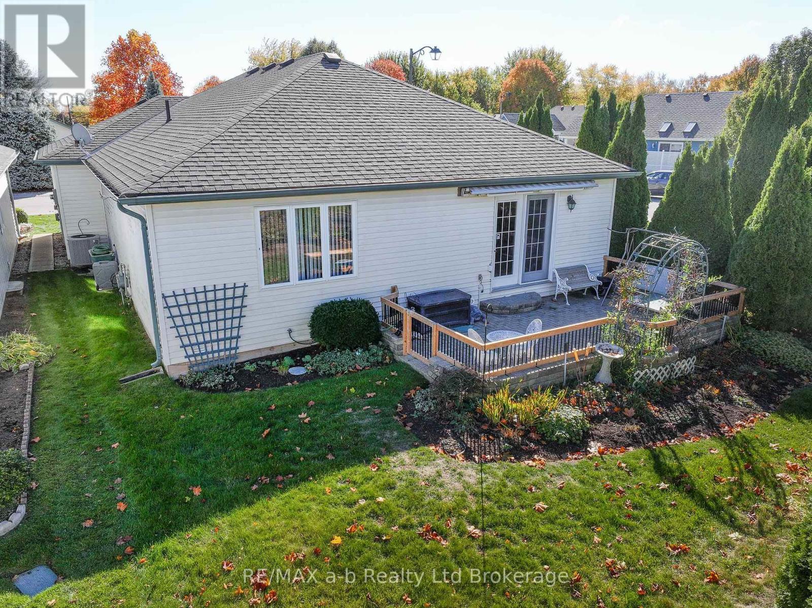 2 Balazs Court, Tillsonburg, Ontario  N4G 5V5 - Photo 30 - X12494764