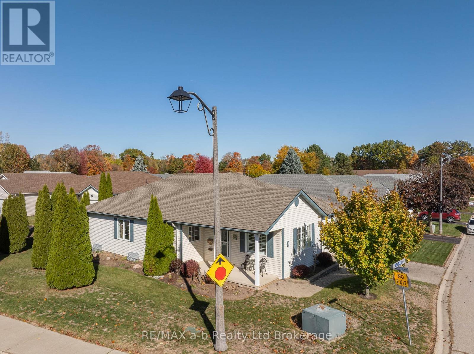 2 Balazs Court, Tillsonburg, Ontario  N4G 5V5 - Photo 31 - X12494764