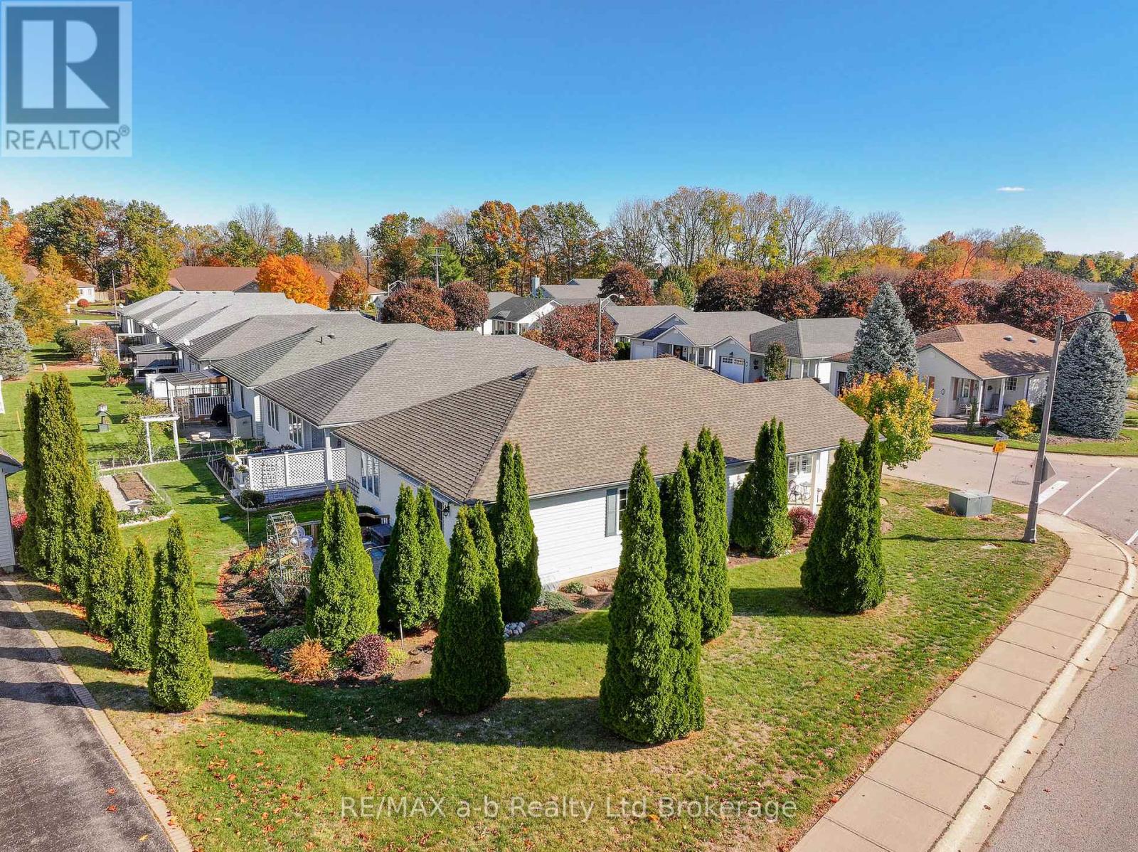 2 Balazs Court, Tillsonburg, Ontario  N4G 5V5 - Photo 34 - X12494764