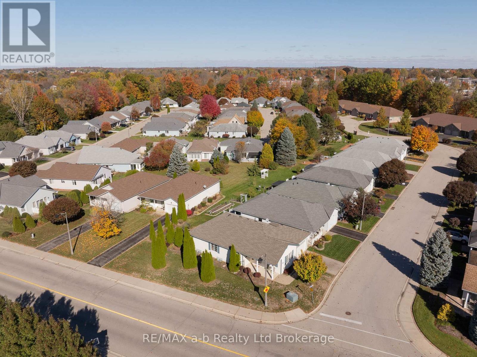 2 Balazs Court, Tillsonburg, Ontario  N4G 5V5 - Photo 36 - X12494764