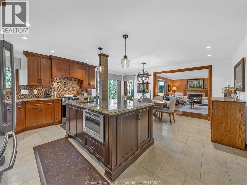 512 Cambridge Court, Tecumseh, Ontario  N8N 4B4 - Photo 10 - 25027554