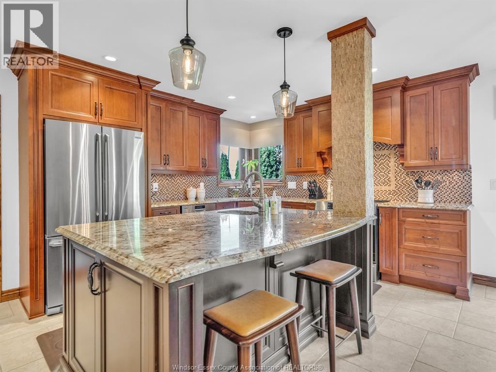 512 Cambridge Court, Tecumseh, Ontario  N8N 4B4 - Photo 9 - 25027554