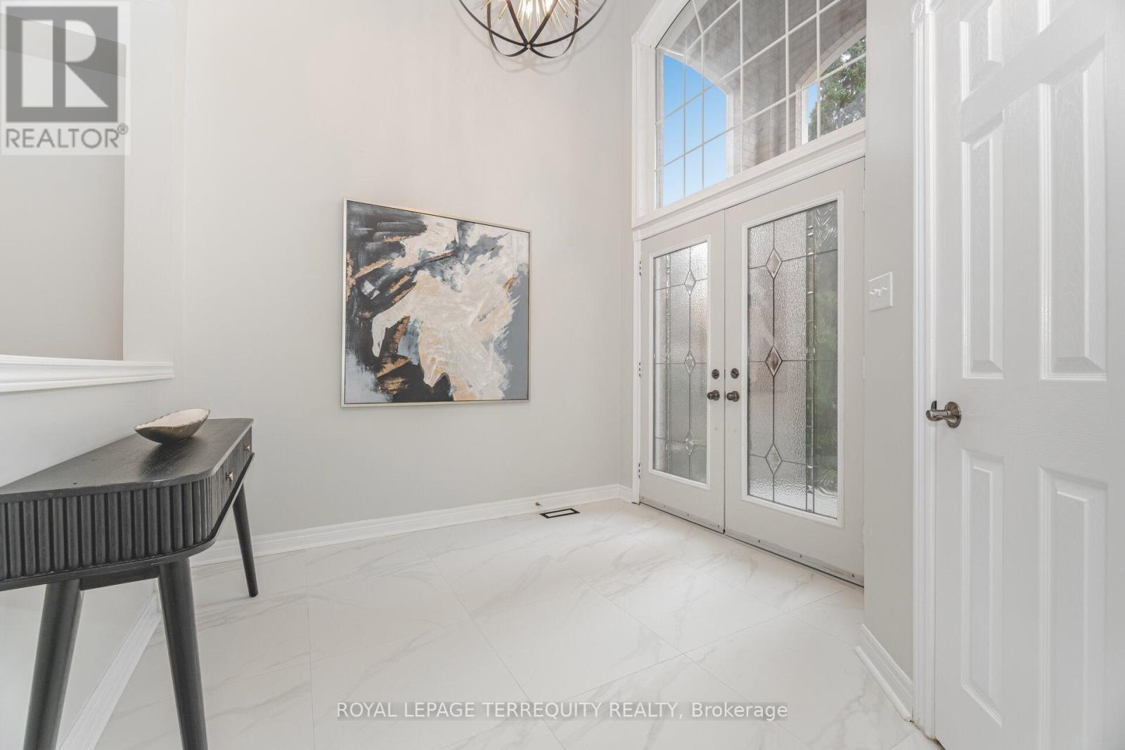 43 Black Walnut Drive, Markham, Ontario  L3S 4B9 - Photo 8 - N12494240