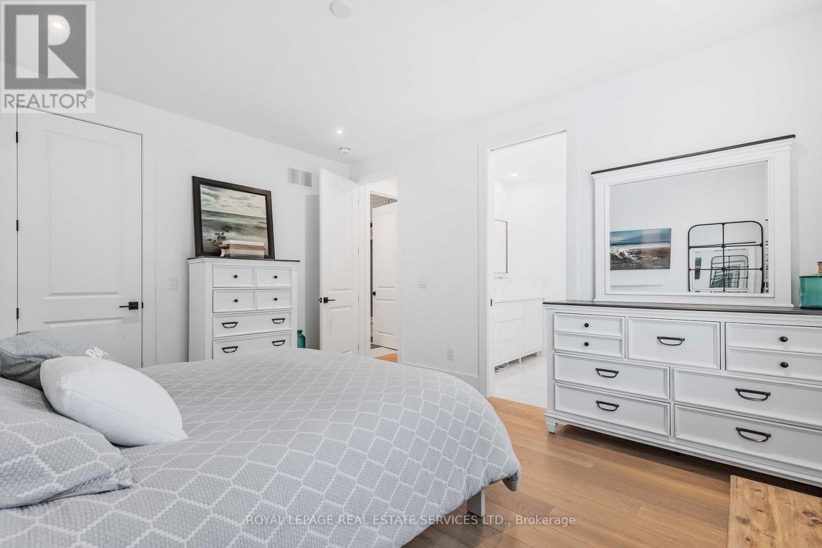 53 Niagara Street, Collingwood, Ontario  L9Y 3X1 - Photo 11 - S12399959