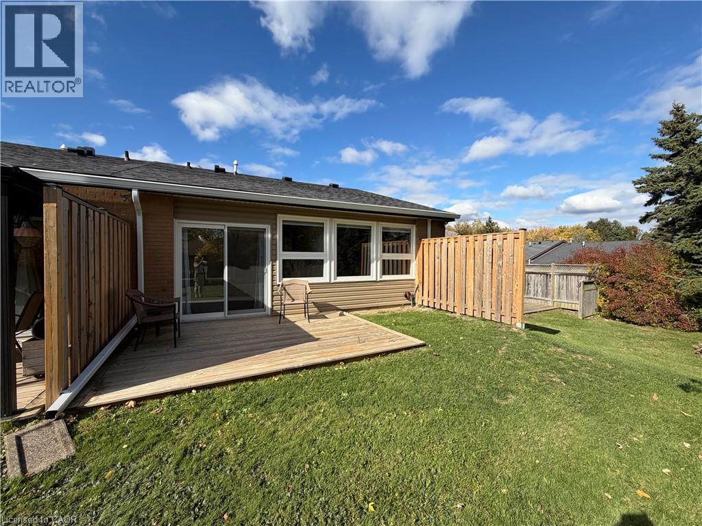 59 Szollosy Circle, Hamilton, Ontario  L9B 1T8 - Photo 14 - 40782482