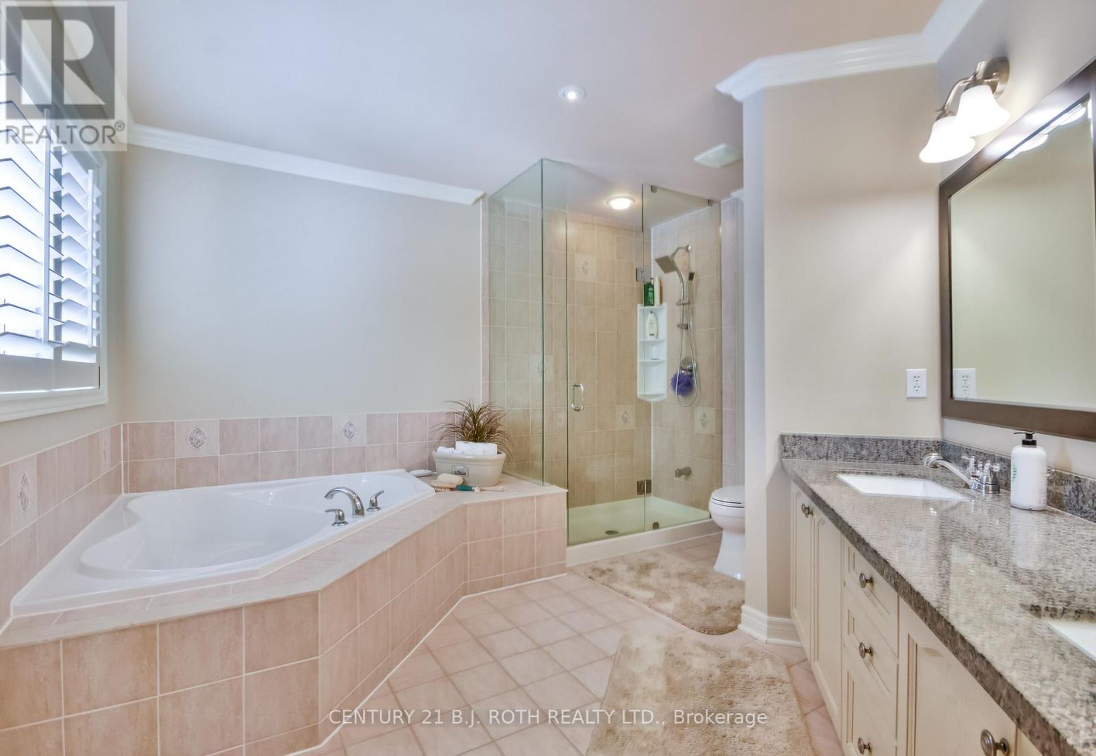 38 Camelot Square, Barrie, Ontario  L4M 0C3 - Photo 26 - S12448937