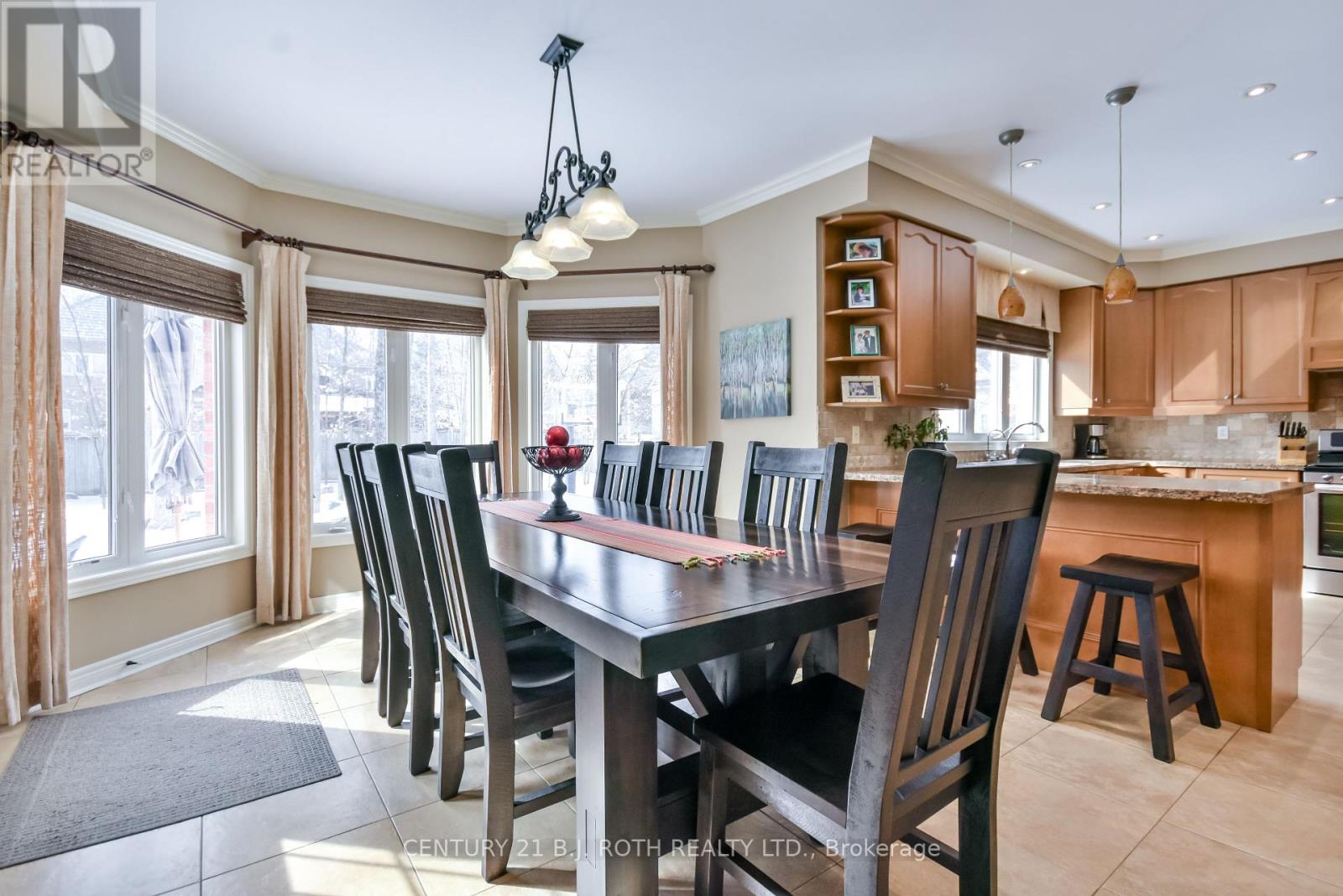 38 Camelot Square, Barrie, Ontario  L4M 0C3 - Photo 10 - S12448937