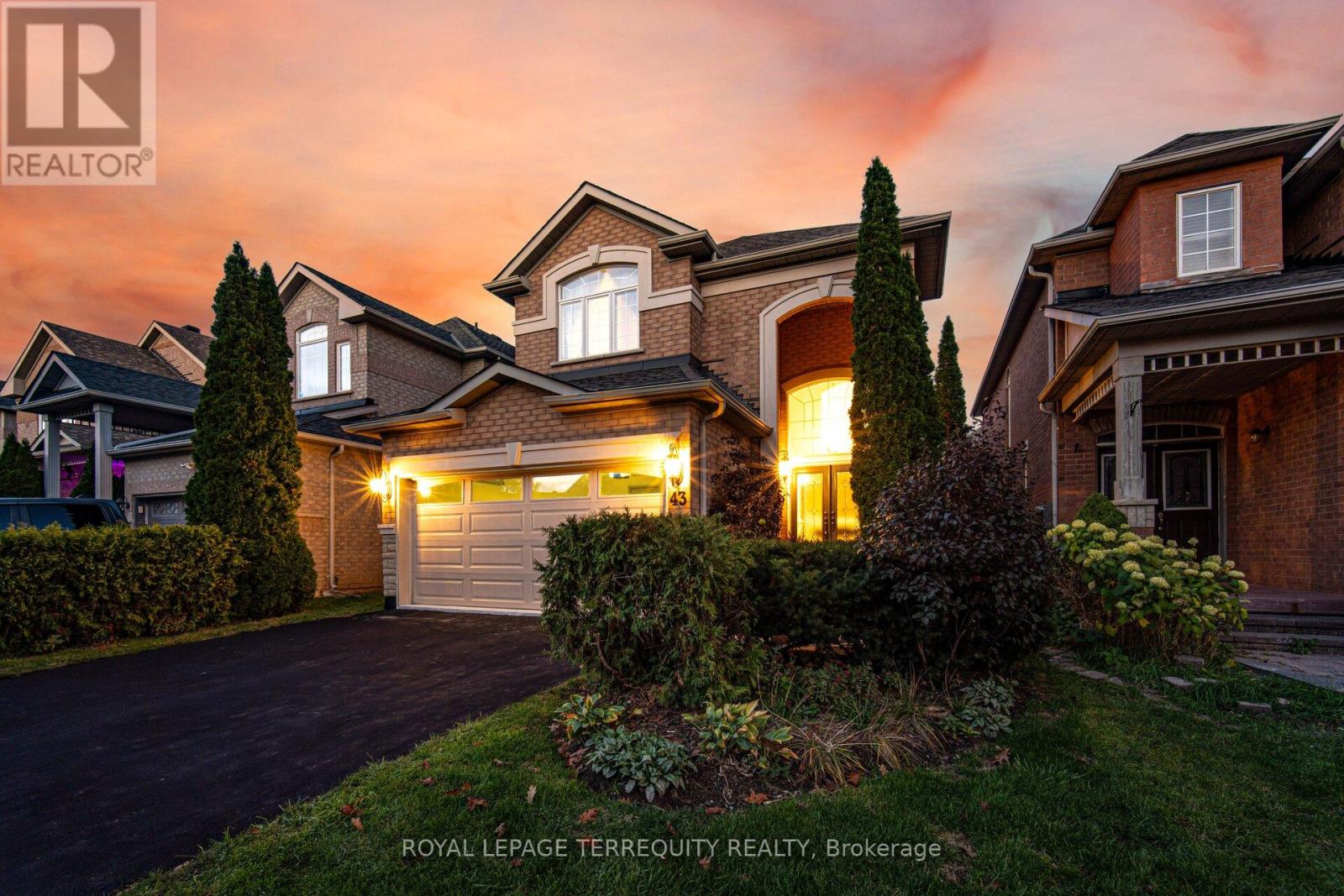 43 Black Walnut Drive, Markham, Ontario  L3S 4B9 - Photo 3 - N12494240