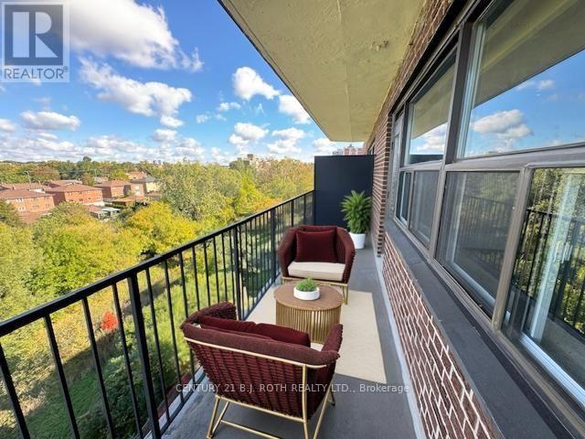 610 - 50 Gulliver Road, Toronto, Ontario  M6M 2N2 - Photo 3 - W12456135