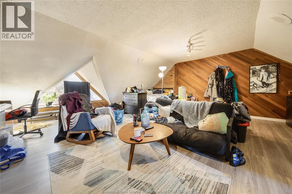 560 Chatham Street, Windsor, Ontario  N9A 5N2 - Photo 27 - 25027222