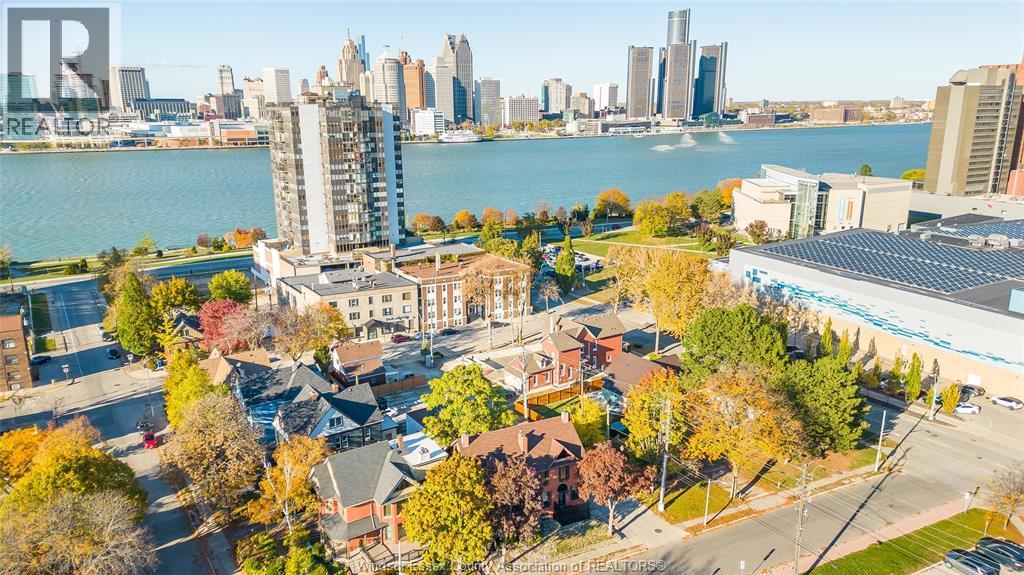 560 Chatham Street, Windsor, Ontario  N9A 5N2 - Photo 36 - 25027222