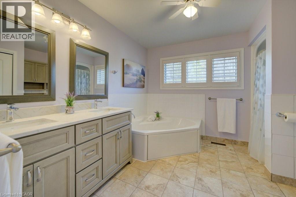 128 Wesley Crescent, Waterloo, Ontario  N2J 4G8 - Photo 16 - 40776689