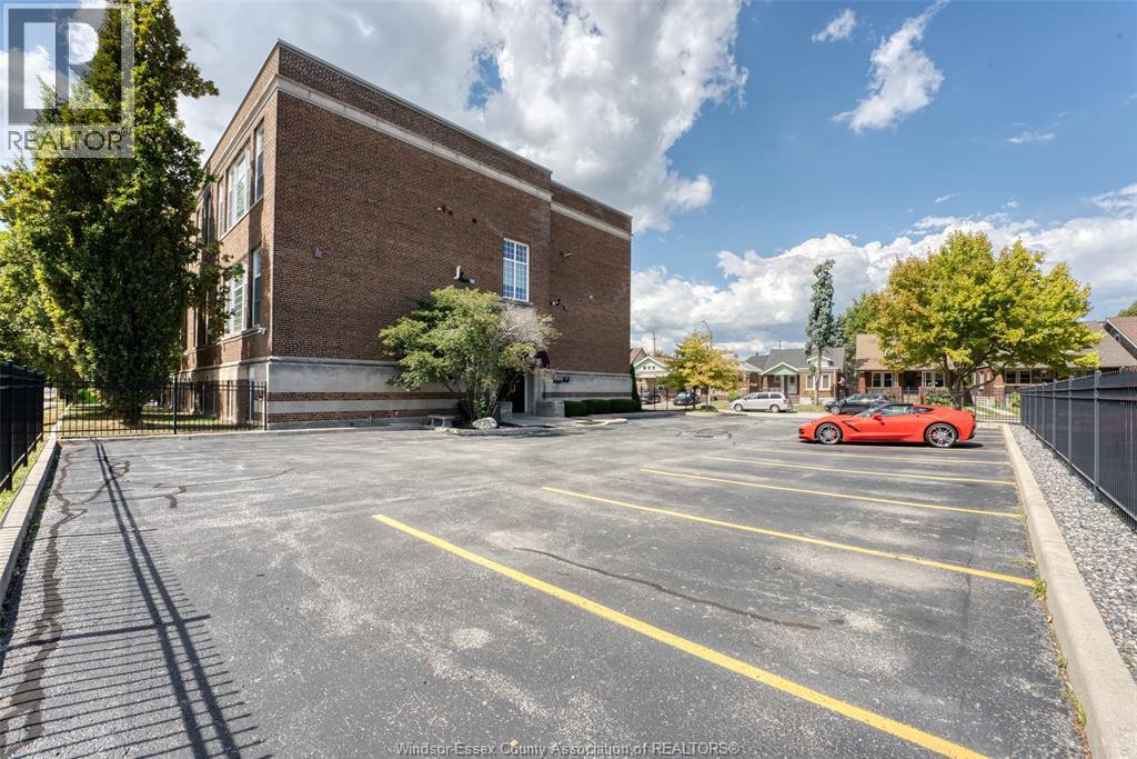 647 Irvine Unit# 305, Windsor, Ontario  N8X 2T4 - Photo 23 - 25027646