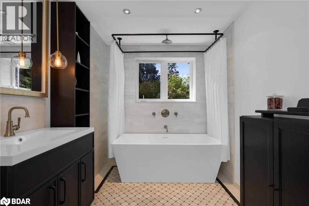 28 Larry Street, Caledon, Ontario  L7C 1K8 - Photo 15 - 40784634