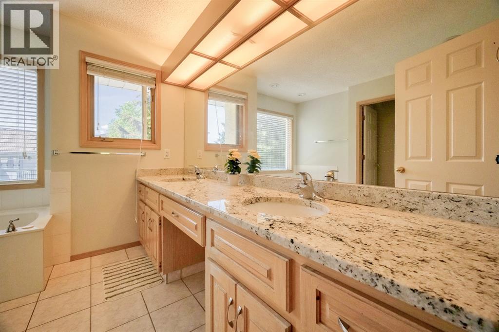 47 Hampshire Grove Nw, Calgary, Alberta  T2W 5Y2 - Photo 30 - A2264514