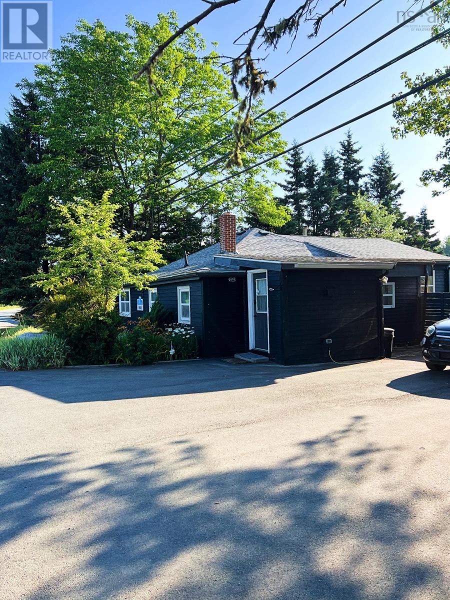 8856 St Margarets Bay Road, Queensland, Nova Scotia  B0J 1T0 - Photo 2 - 202526920