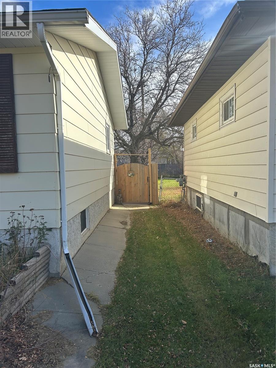 116 Souris Street, Milestone, Saskatchewan  S0G 3L0 - Photo 19 - SK022040